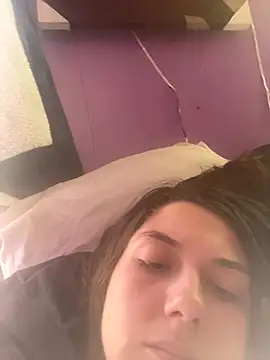 Snapshot of itzcheyduh chatting on 10-02-25, 08:38 itzcheyduh online show from 10-02-25, 08:38