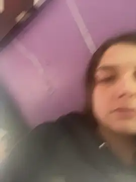 Snapshot of itzcheyduh chatting on 10-03-25, 03:53 itzcheyduh online show from 10-03-25, 03:53