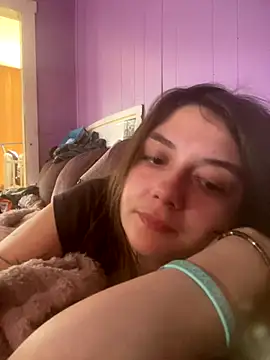 Snapshot of itzcheyduh chatting on 10-07-25, 02:47 itzcheyduh online show from 10-07-25, 02:47