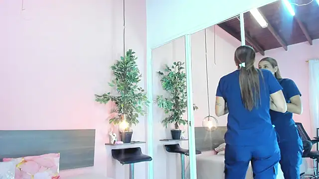 Alana Suares1 online show from 09-18-25, 08:55