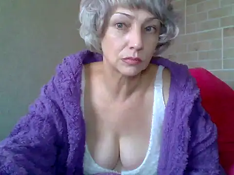 Lorie Carrie online show from 12-26-24, 10:48