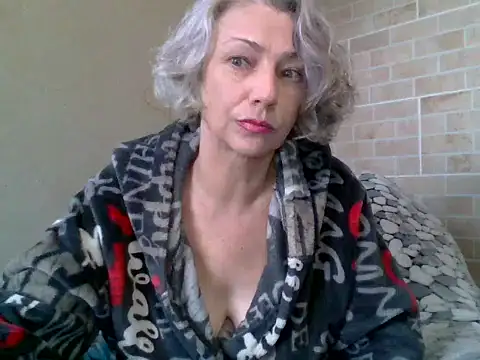 Lorie Carrie online show from 10-14-25, 08:04