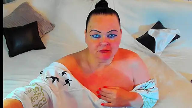 MilanaBiegert online show from 12-28-24, 12:04