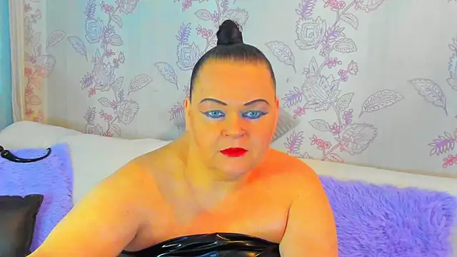 MilanaBiegert online show from 02-10-25, 02:37