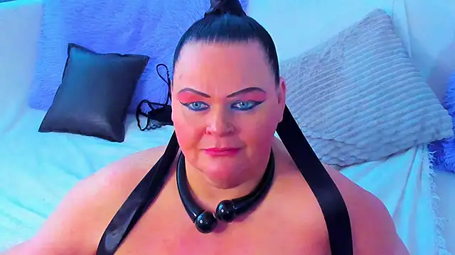 MilanaBiegert online show from 03-01-25, 01:40