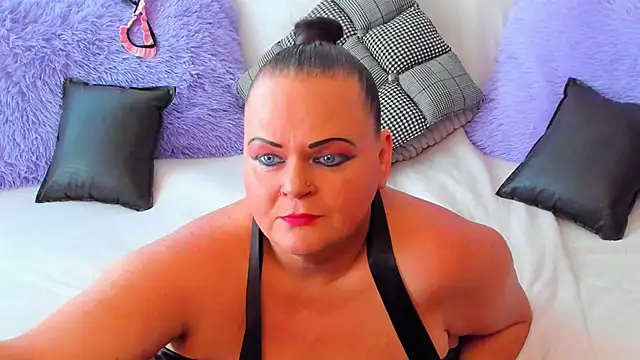 MilanaBiegert online show from 09-28-25, 10:53