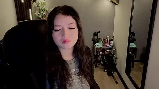 almma shy online show from 09-13-25, 03:45