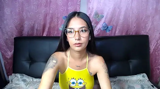 Snapshot of Annerainhoot chatting on 01-23-25, 12:57 Annerainhoot online show from 01-23-25, 12:57