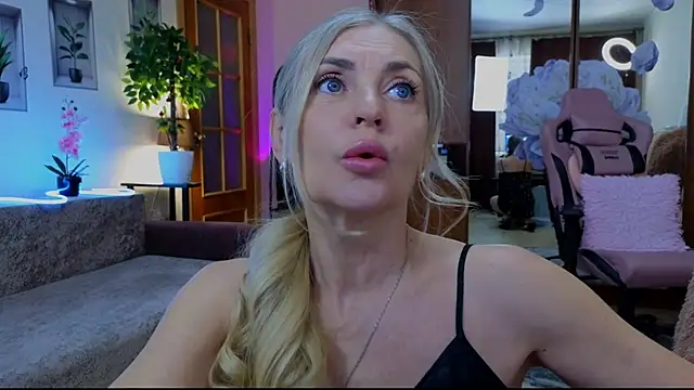 amelia blondy online show from 02-14-25, 11:42