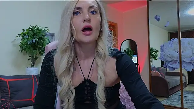 amelia blondy online show from 03-08-25, 09:28