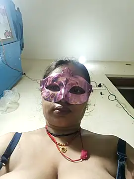 Snapshot of sexychutxxx7 chatting on 10-16-25, 12:44 sexychutxxx7 online show from 10-16-25, 12:44