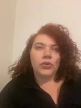 Snapshot of lolabun247 chatting on 12-27-24, 02:33 lolabun247 online show from 12-27-24, 02:33