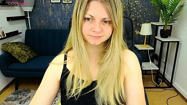 SmilingEmily  online show from 10-17-25, 06:27
