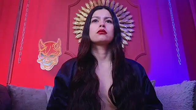 Snapshot of Julieta_Russell chatting on 11-04-25, 12:15 Julieta Russell online show from 11-04-25, 12:15