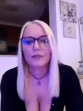 kikkastar online show from 02-04-25, 07:44