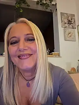 kikkastar online show from 02-12-25, 08:18