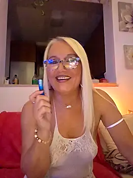 kikkastar online show from 09-29-25, 07:19