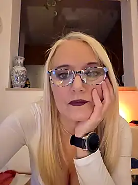 kikkastar online show from 12-04-25, 08:50