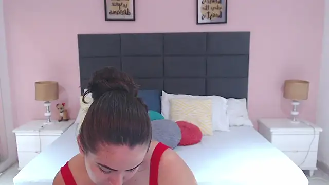 Snapshot of MadisonJenner chatting on 01-13-25, 11:41 MadisonJenner online show from 01-13-25, 11:41