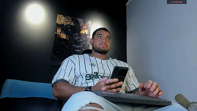 Big furry bear13 online show from 06-19-26, 04:39