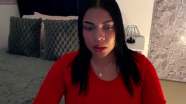 Snapshot of angela_santana_ chatting on 10-22-25, 06:29 angela santana  online show from 10-22-25, 06:29