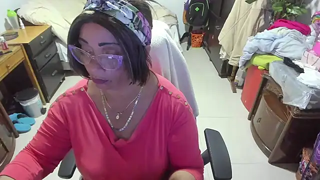 Mrs mommy  online show from 02-15-25, 06:55