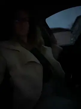 Snapshot of HotXMom chatting on 03-14-25, 04:10 HotXMom online show from 03-14-25, 04:10