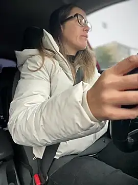 Snapshot of HotXMom chatting on 10-08-25, 05:49 HotXMom online show from 10-08-25, 05:49