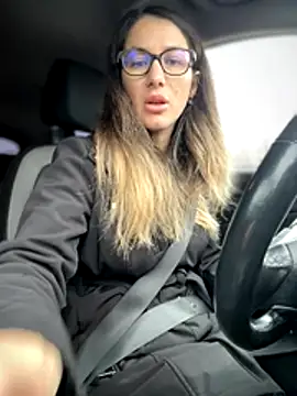 Snapshot of HotXMom chatting on 11-10-25, 06:56 HotXMom online show from 11-10-25, 06:56