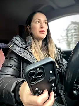 Snapshot of HotXMom chatting on 12-03-25, 06:54 HotXMom online show from 12-03-25, 06:54