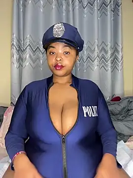 Linahlove online show from 02-25-26, 10:08