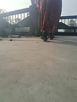 Snapshot of Ishikarana chatting on 01-06-25, 02:58 Ishikarana online show from 01-06-25, 02:58