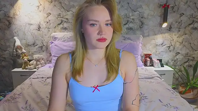 Aurora Golden1 online show from 01-11-26, 04:34