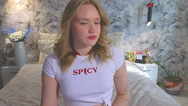 Aurora Golden1 online show from 04-08-26, 03:17