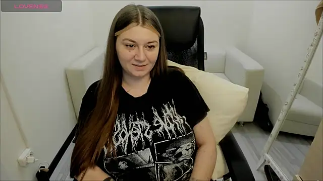 Snapshot of AlisaBacker chatting on 01-16-25, 02:41 AlisaBacker online show from 01-16-25, 02:41