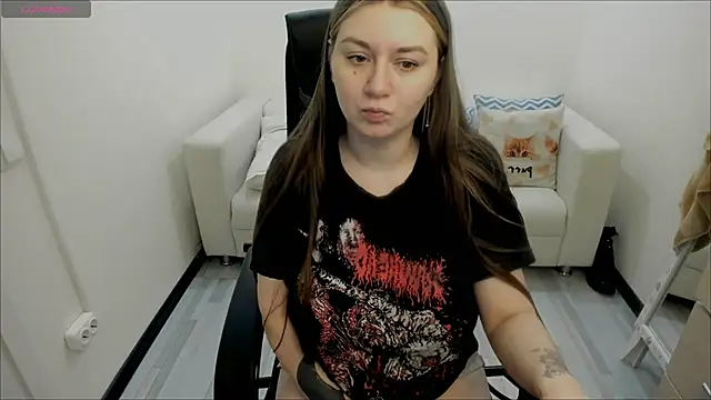 Snapshot of AlisaBacker chatting on 02-07-25, 06:24 AlisaBacker online show from 02-07-25, 06:24