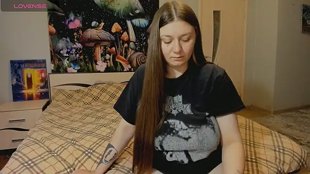 Snapshot of AlisaBacker chatting on 09-16-25, 03:57 AlisaBacker online show from 09-16-25, 03:57