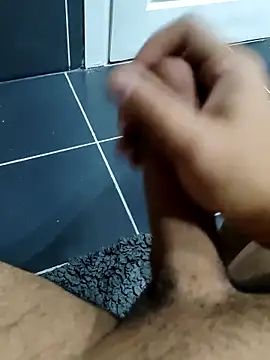 Snapshot of ertance40 chatting on 02-20-25, 12:04 ertance40 online show from 02-20-25, 12:04