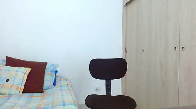 Snapshot of flint_ryan chatting on 02-25-25, 02:11 flint ryan online show from 02-25-25, 02:11