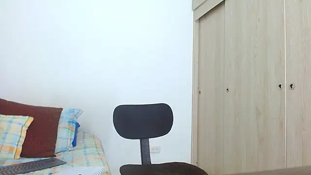 Snapshot of flint_ryan chatting on 02-26-25, 09:16 flint ryan online show from 02-26-25, 09:16