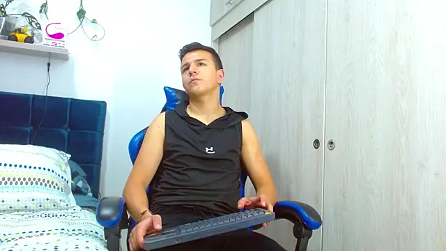 Snapshot of flint_ryan chatting on 02-23-26, 05:54 flint ryan online show from 02-23-26, 05:54