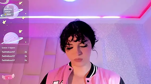 Summer walkerr online show from 01-19-25, 06:43