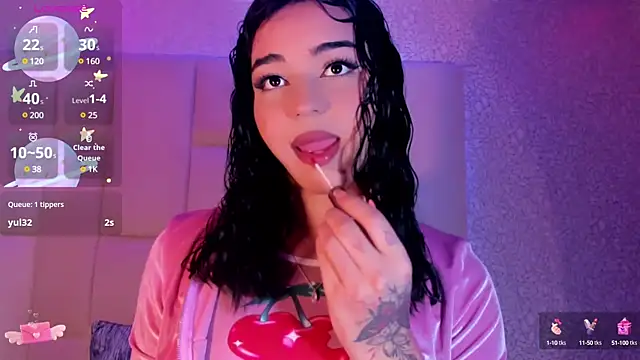 Summer walkerr online show from 02-11-25, 12:37