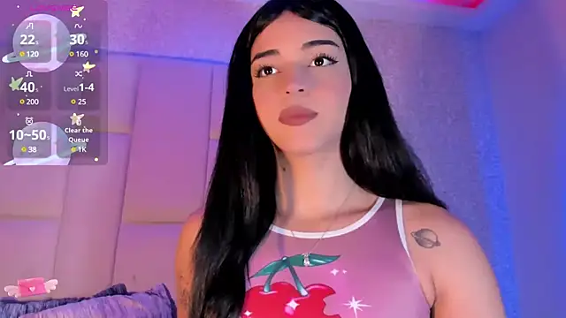 Summer walkerr online show from 03-10-25, 12:37