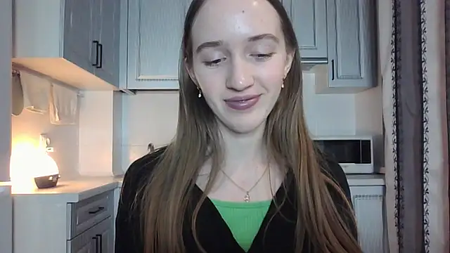 leslie my lovee online show from 03-15-25, 05:37