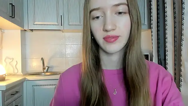 leslie my lovee online show from 11-21-25, 01:59