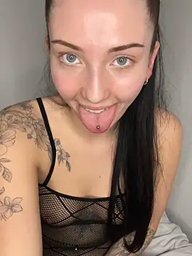 Snapshot of Sugarlina chatting on 02-20-25, 10:48 Sugarlina online show from 02-20-25, 10:48