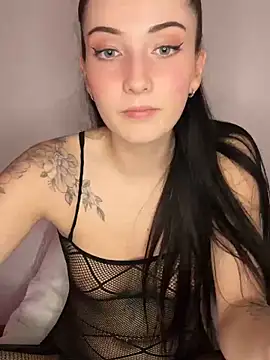 Snapshot of Sugarlina chatting on 03-04-25, 10:05 Sugarlina online show from 03-04-25, 10:05