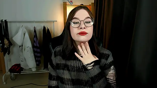 MyNameIsLilith online show from 01-15-26, 04:22