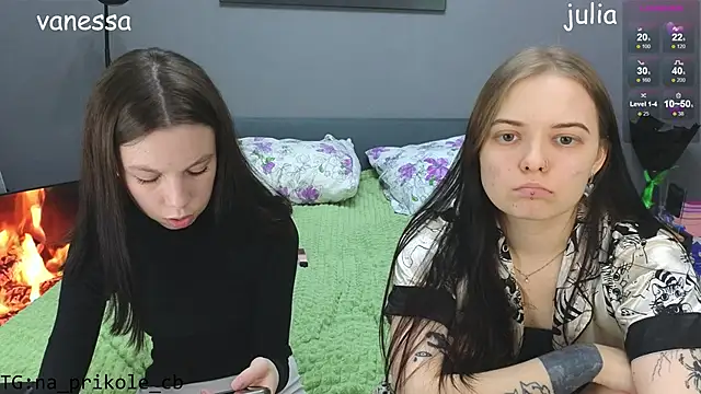 Snapshot of doll_lol_ chatting on 12-05-24, 08:22 doll lol online show from 12-05-24, 08:22